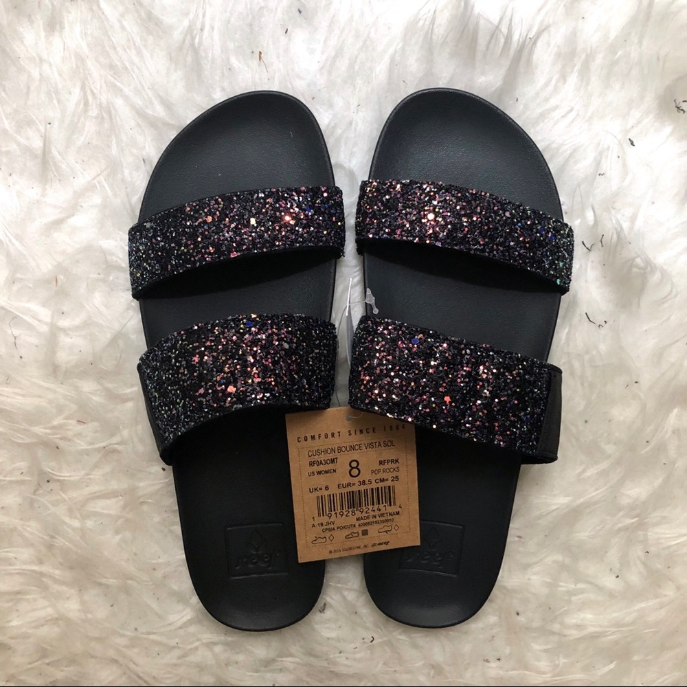 NWT Reef Sandals